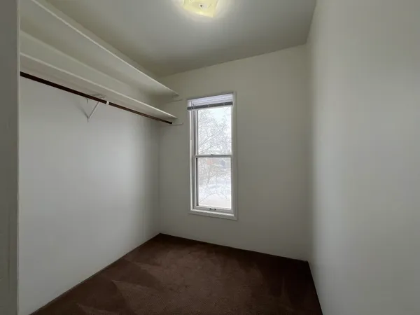 $1,250 | 321 1/2 5th Avenue East, Ashland, WI 54806