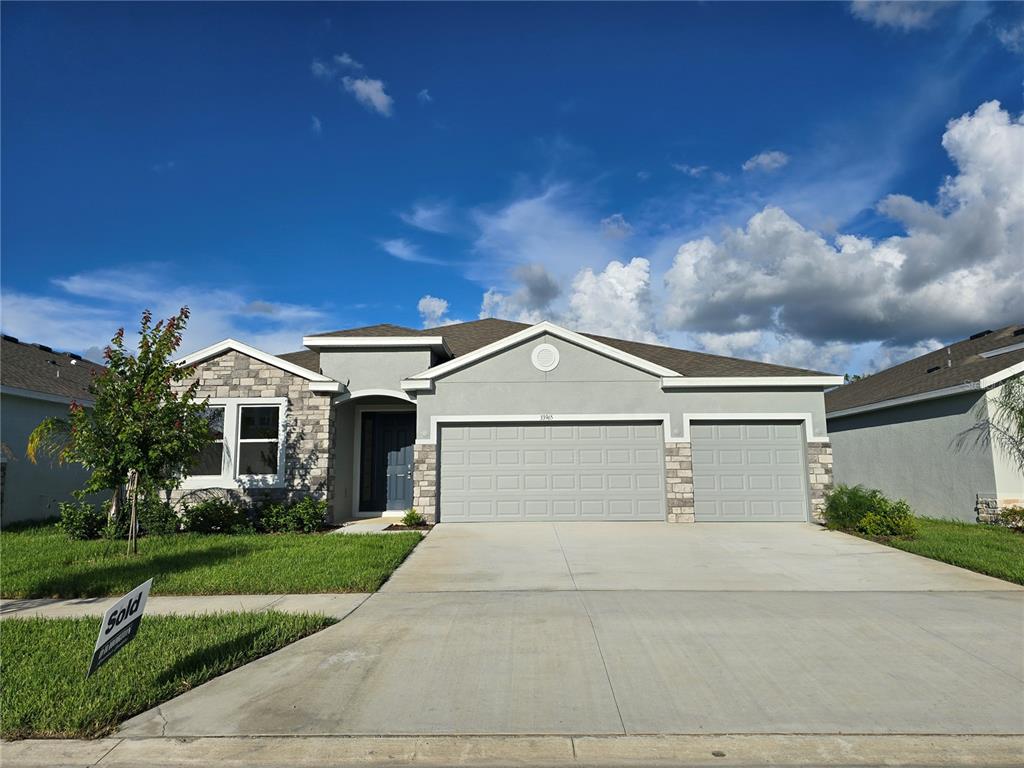 33965 Field Maple Loop Wesley Chapel, FL 33545 - Photo 2 of 51 Gallery Image 2