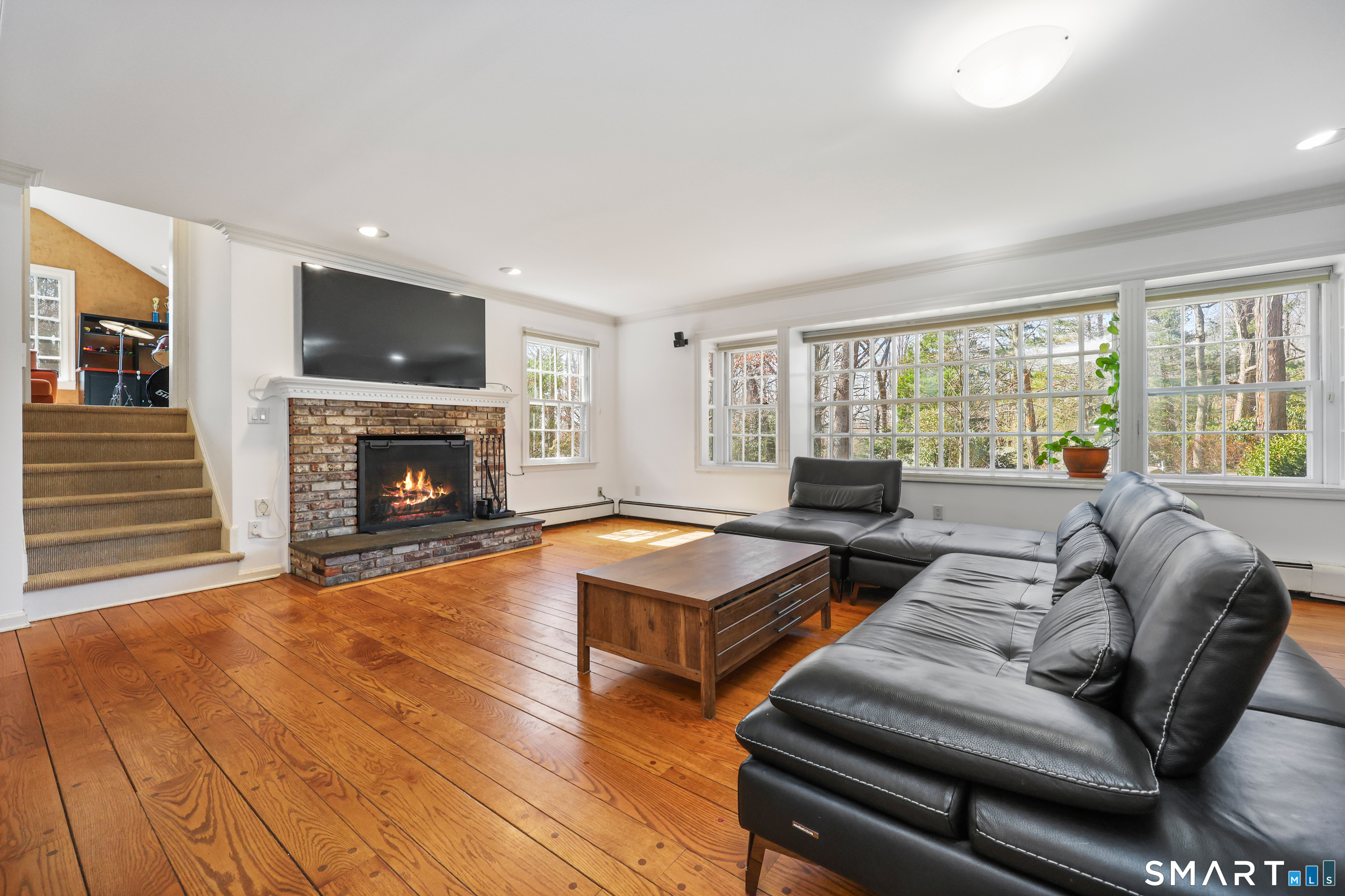 140 Signal Hill Road Wilton, CT 06897 - Photo 7 of 39