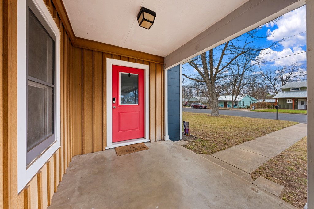 314 West Hackberry Street Fredericksburg, TX 78624 - Photo 6 of 25 a view of outdoor space