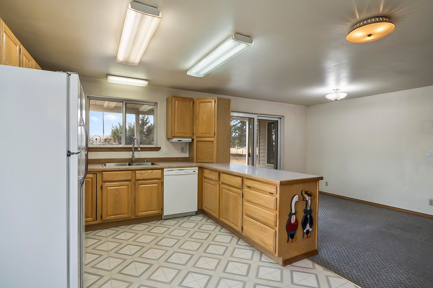 61825 Dobbin Road Bend, OR 97702 - Photo 10 of 43 08JH5_6391