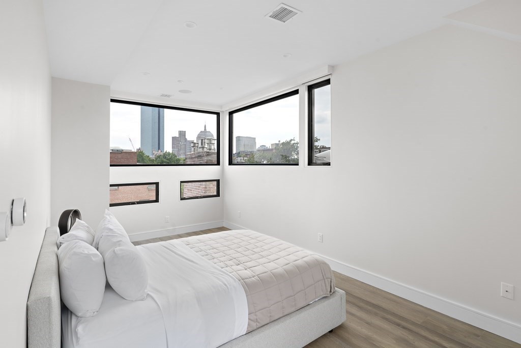 320 Shawmut Avenue, Unit 4 Boston, MA 02118 - Photo 11 of 23