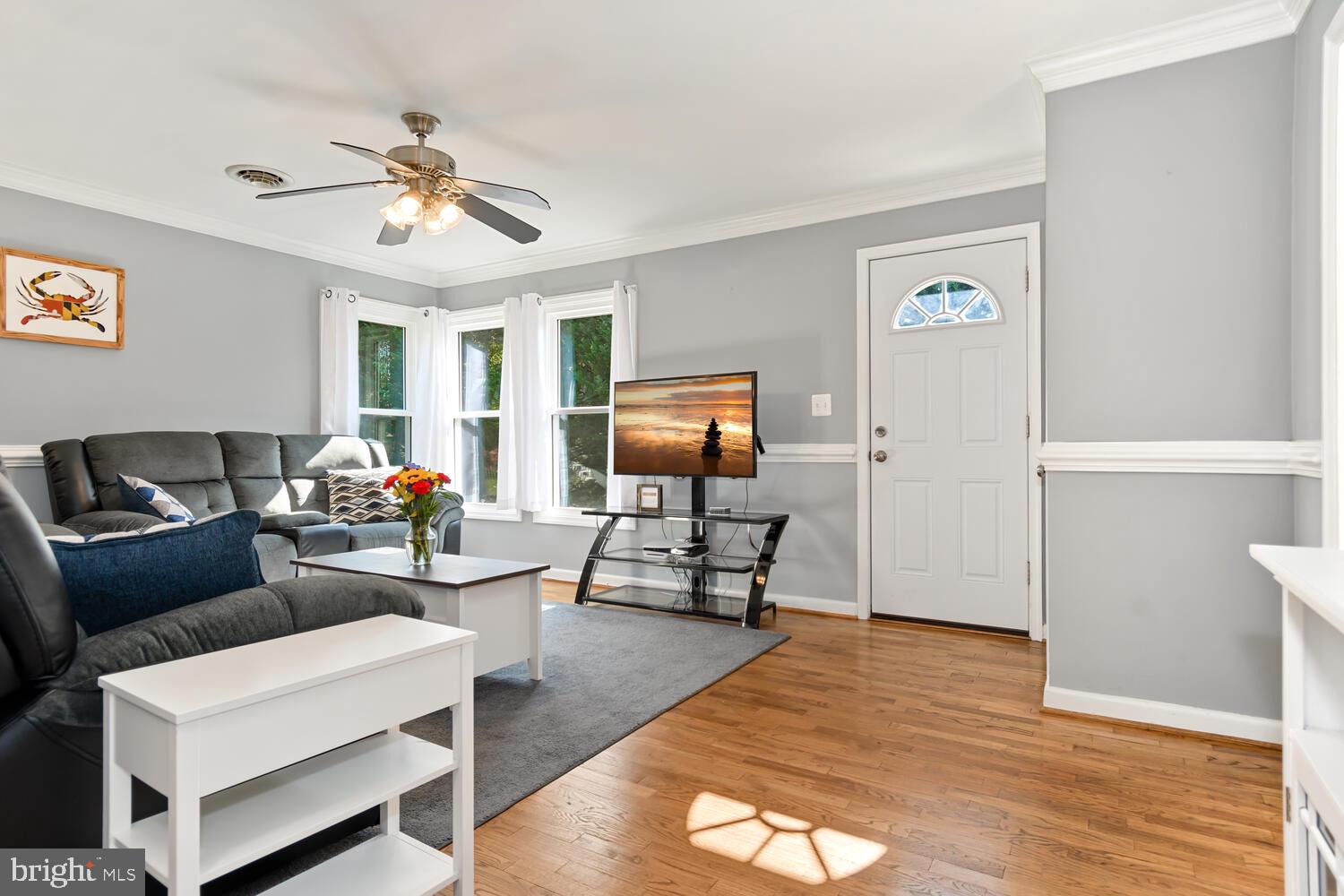 624 Romancoke Road Stevensville, MD 21666 - Photo 15 of 46 Bright and inviting living space.
