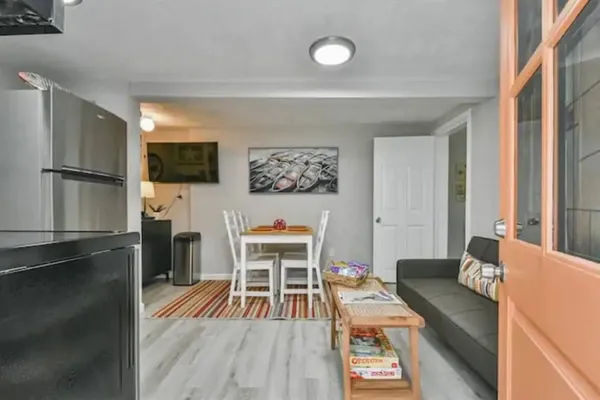 $950 | 1701 17th Street, Unit C, Galveston, TX 77550