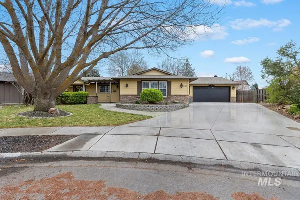 $659,900 | 1063 East Victory Road, Boise, ID 83706