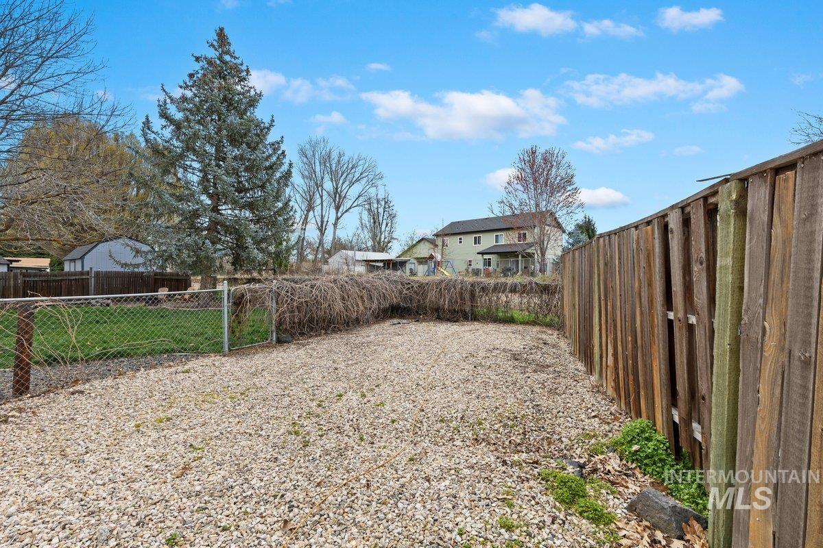 1063 East Victory Road Boise, ID 83706 - Photo 9 of 9