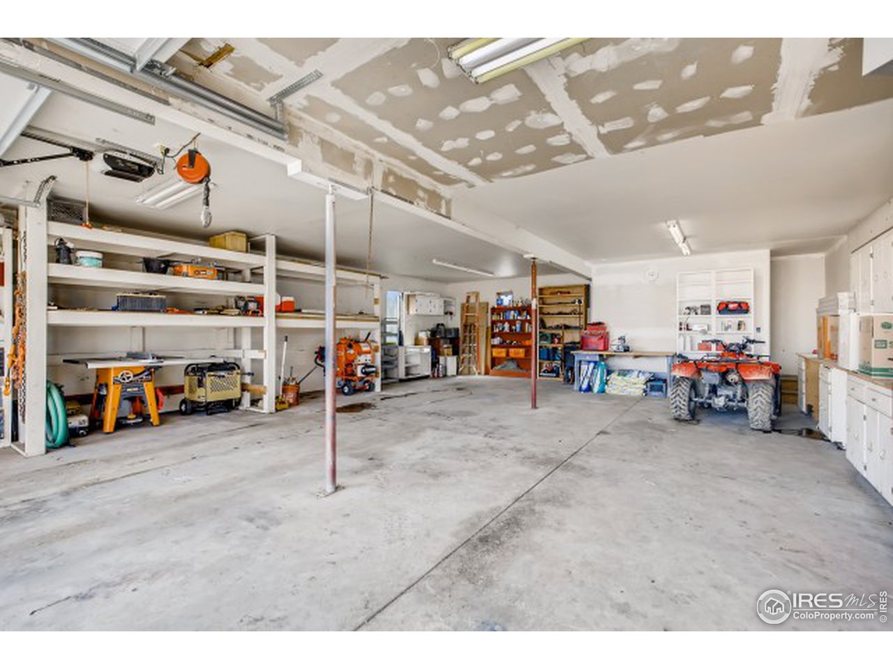 13165 East County Line Road Longmont, CO 80504 - Photo 11 of 39 Shop with Concrete Floor