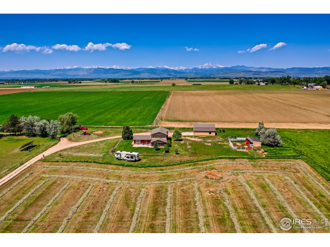 13165 East County Line Road Longmont, CO 80504 - Photo 15 of 39 Did we mention the views?