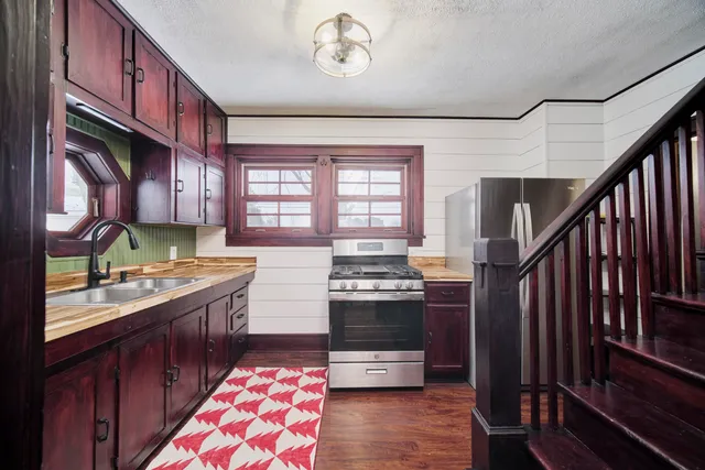 $199,900 | 815 East Filer Street, Ludington, MI 49431