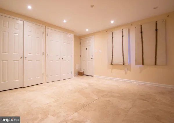 $2,200 | 226 North Patrick Street, Unit 1, Alexandria, VA 22314