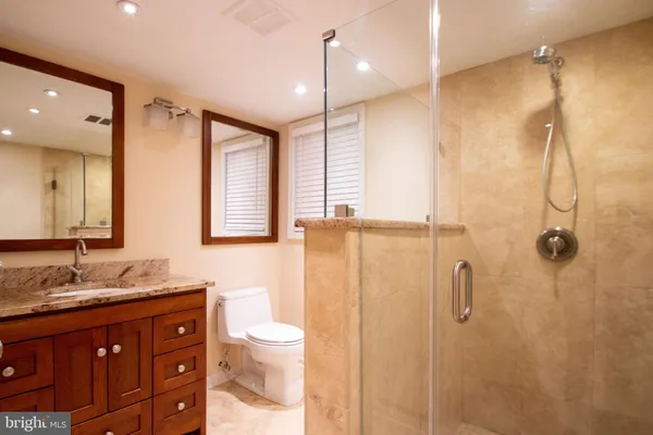 $2,200 | 226 North Patrick Street, Unit 1, Alexandria, VA 22314