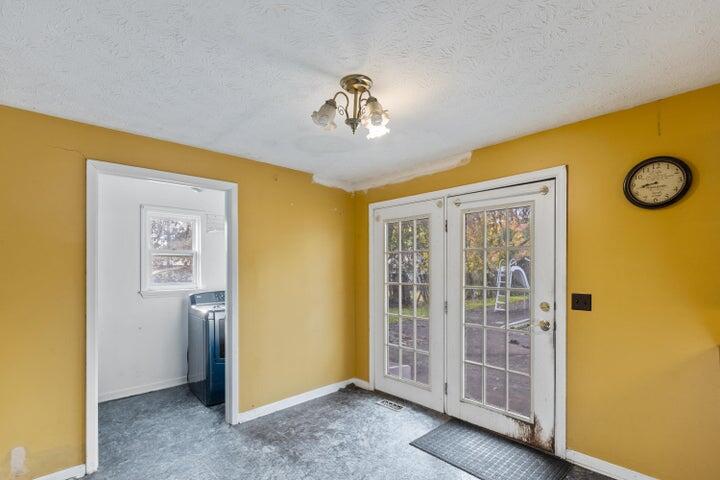 214 East Rhea Avenue Spring City, TN 37381 - Photo 12 of 32 12