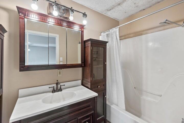 214 East Rhea Avenue Spring City, TN 37381 - Photo 17 of 32 17