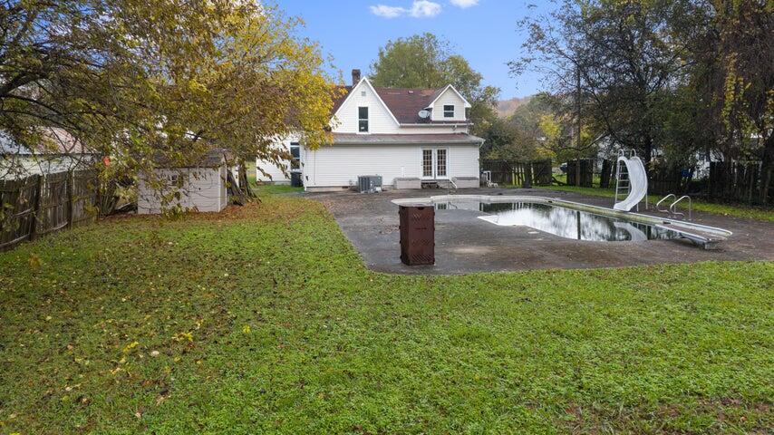 214 East Rhea Avenue Spring City, TN 37381 - Photo 28 of 32 28