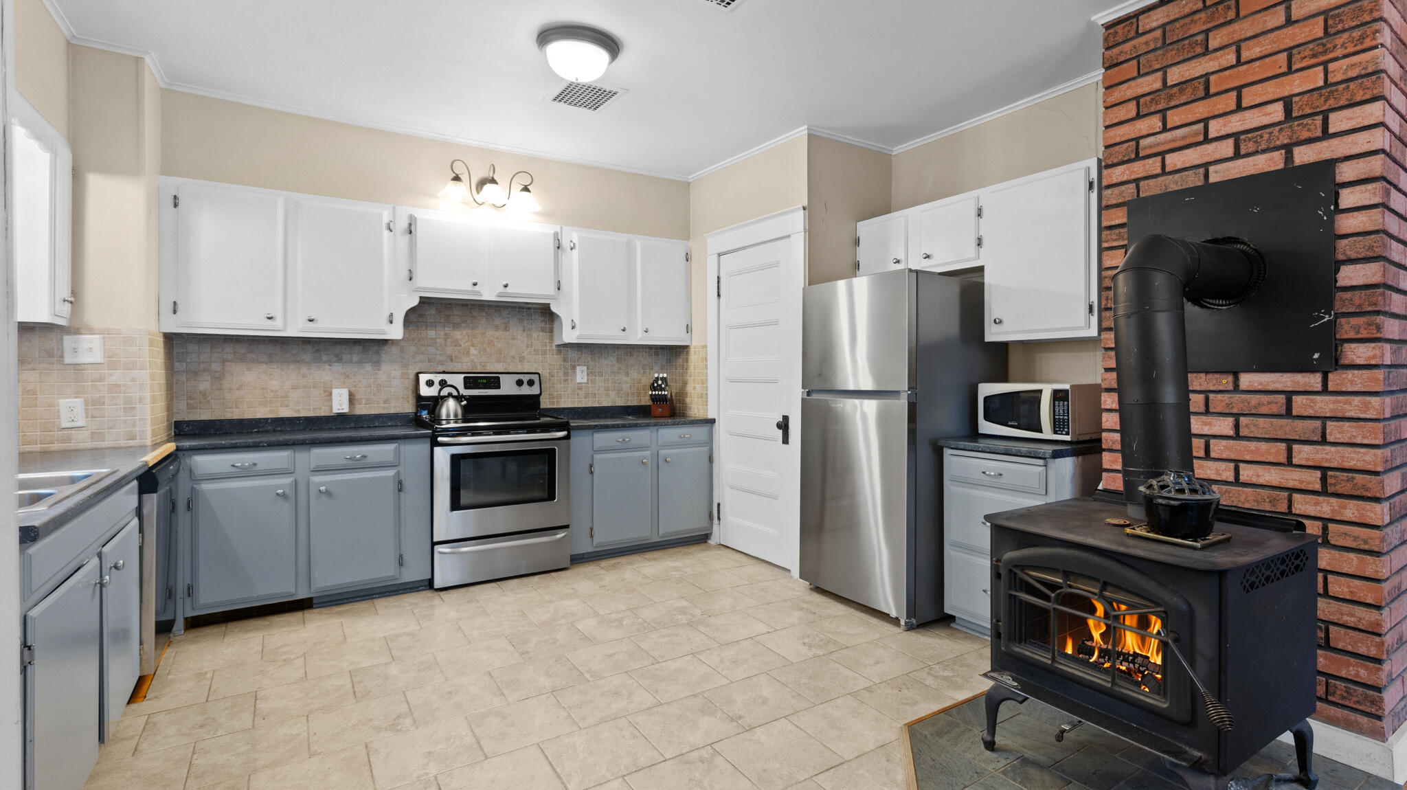 57 Allen Street Bangor, ME 04401 - Photo 5 of 53 _MG_4492