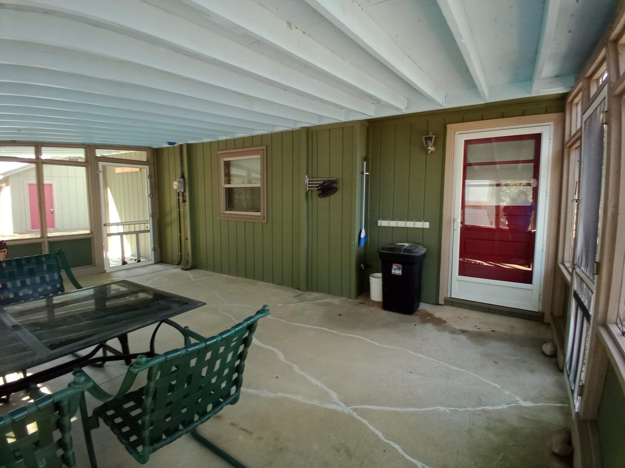 5487 Ridge Road Hale, MI 48739 - Photo 6 of 31 1898591-5.JPG
