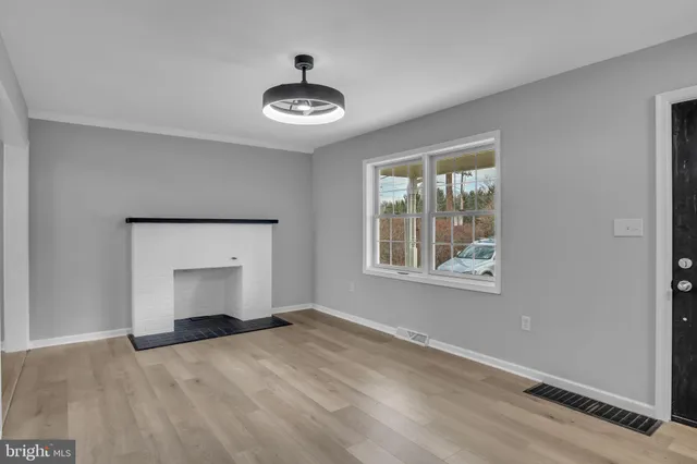 a view of empty room with a window