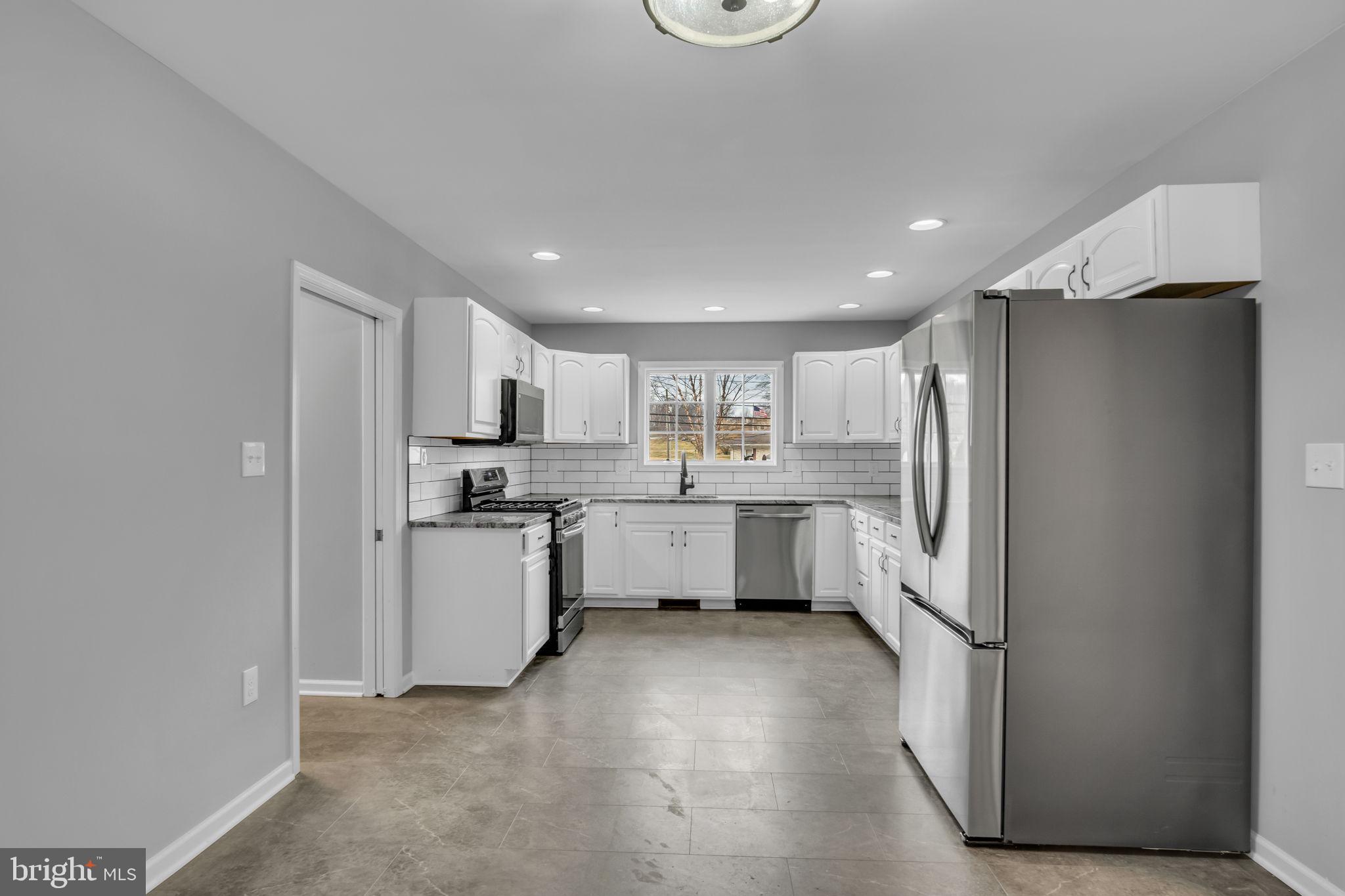 360 North Main Street Spring Grove, PA 17362 - Photo 6 of 67 Gallery Image 6