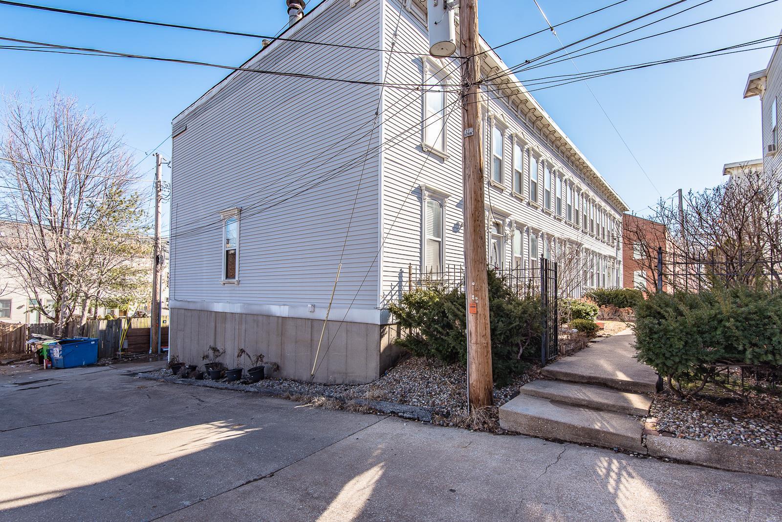 2315 Rutger Street, Unit F St. Louis, MO 63104 - Photo 3 of 32