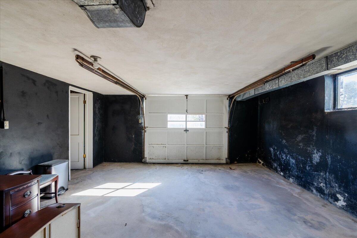 2510 Tillett Road Southwest Roanoke, VA 24015 - Photo 22 of 26 23-07-2510 Tillet Rd SW-4923-HDR
