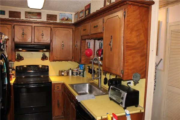 $95,000 | 302 North Military Avenue, Mulberry, KS 66756