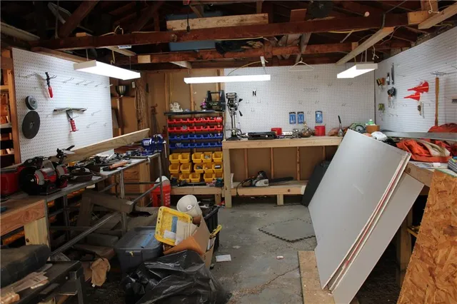 $95,000 | 302 North Military Avenue, Mulberry, KS 66756