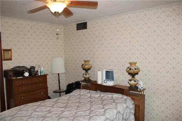 $95,000 | 302 North Military Avenue, Mulberry, KS 66756
