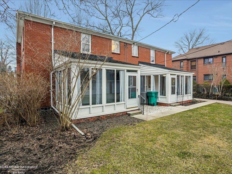 858 Trombley Road Grosse Pointe, MI 48230 - Photo 44 of 54 50144869-be9b0fa6-875b-442d-85d8-261bd2f9af49.JPG