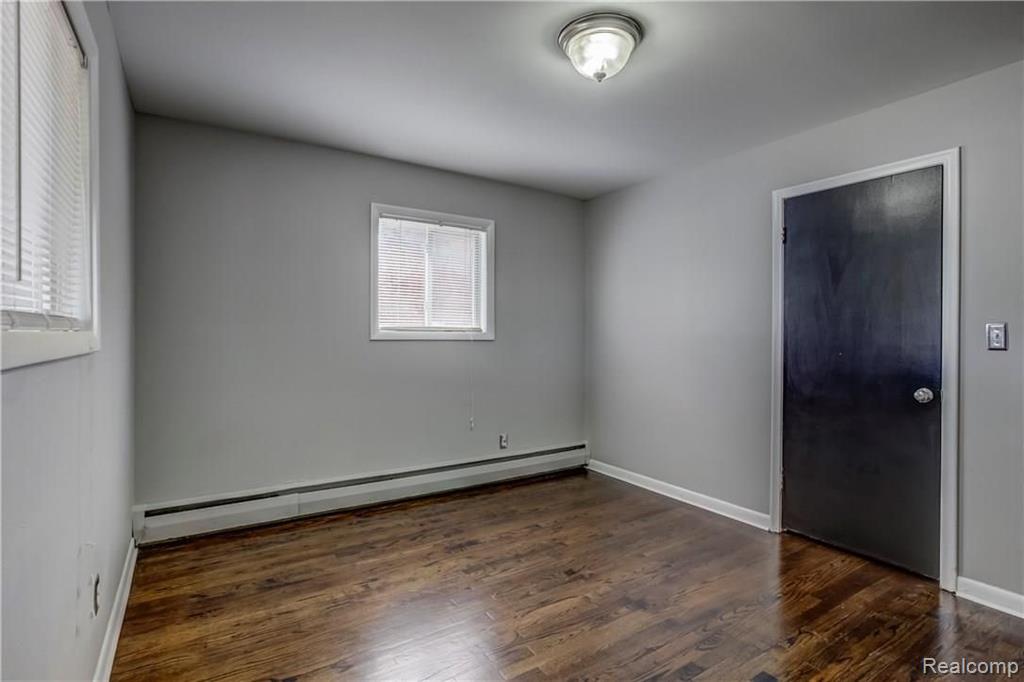 649 West Maple Road, Unit 6491 Clawson, MI 48017 - Photo 13 of 17