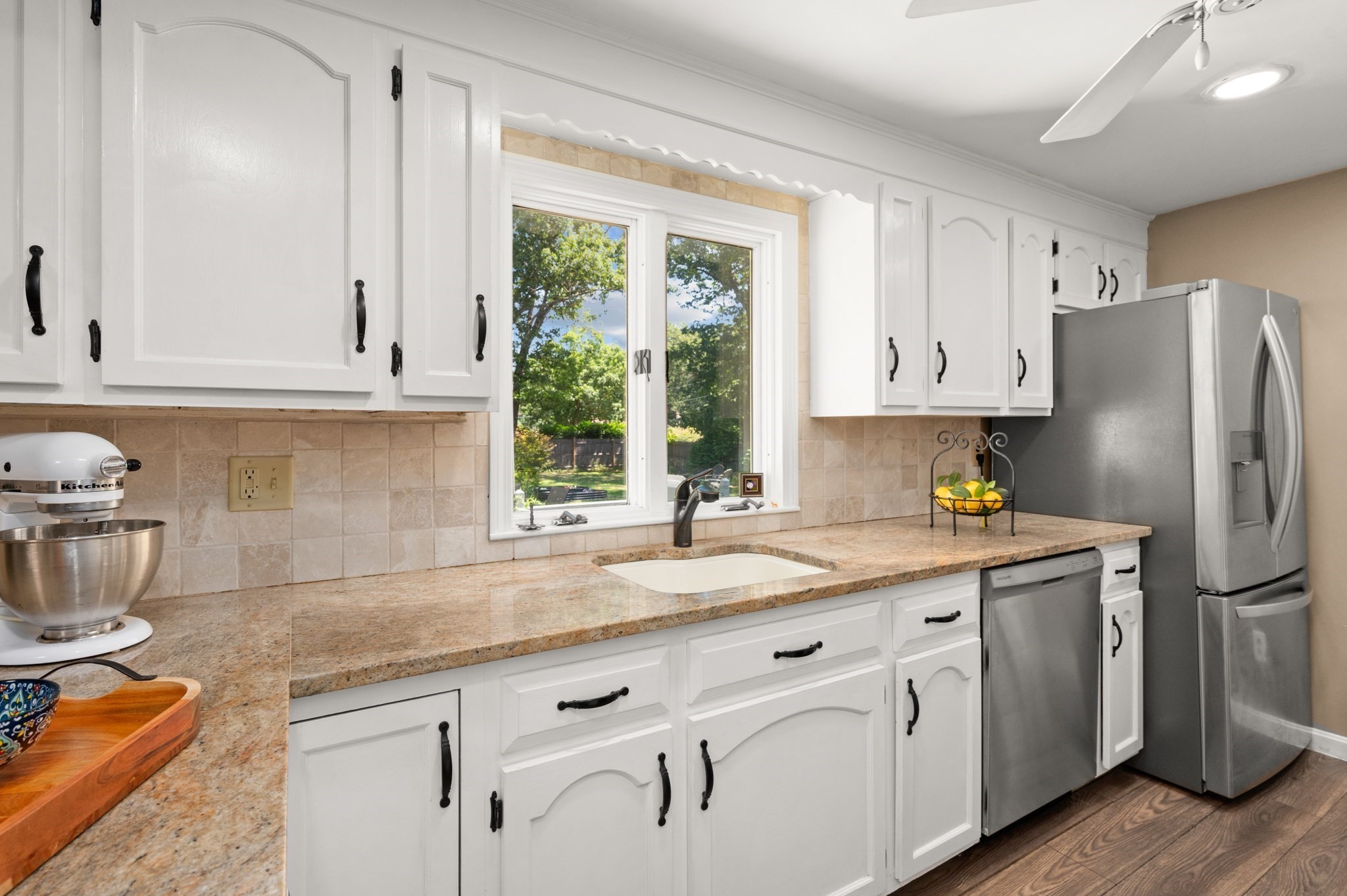 1258 Whipple Road Tewksbury, MA 01876 - Photo 7 of 37 Gallery Image 7