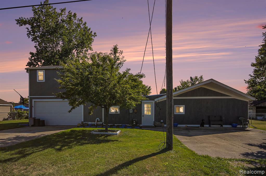 7434 Dyke Road Algonac, MI 48001 - Photo 2 of 23 Gallery Image 2