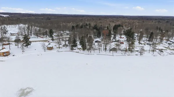 $300,000 | 1132 Woodland Drive, White Cloud, MI 49349