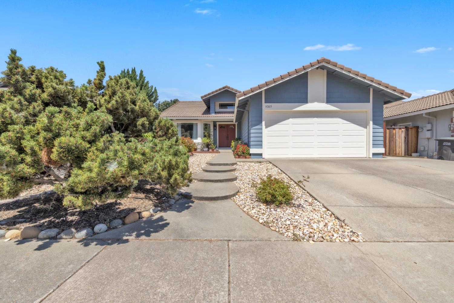 1083 Discovery Way Concord, CA 94521 - Photo 4 of 46