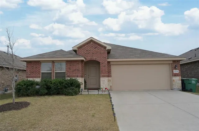 $369,900 | 3713 Ridgeway Lane, Argyle, TX 76226