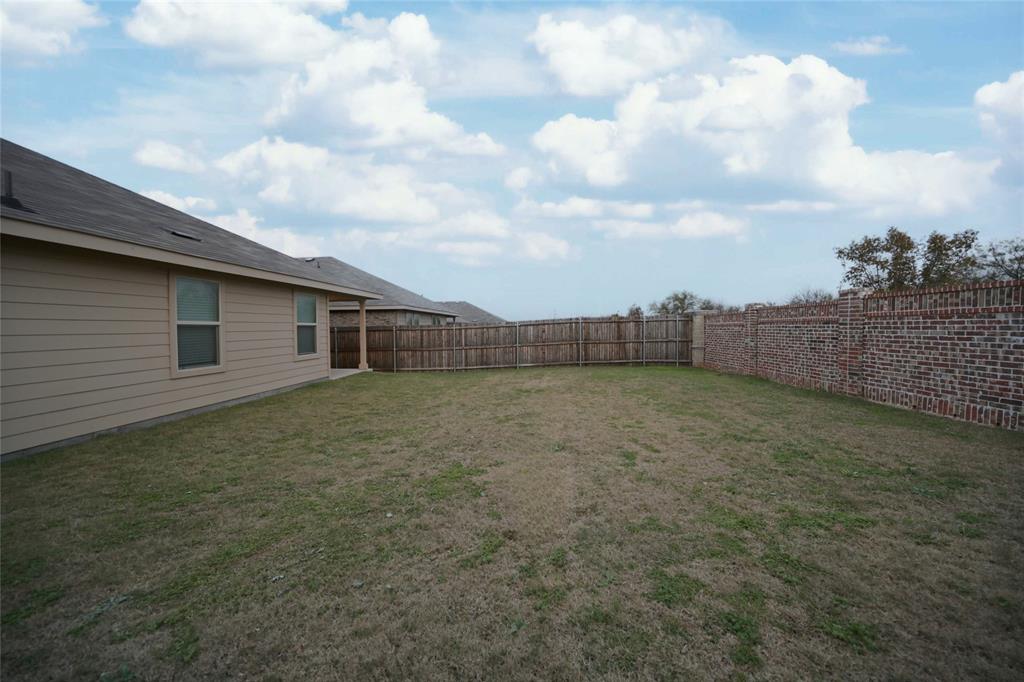 3713 Ridgeway Lane Argyle, TX 76226 - Photo 36 of 40 a view of a backyard
