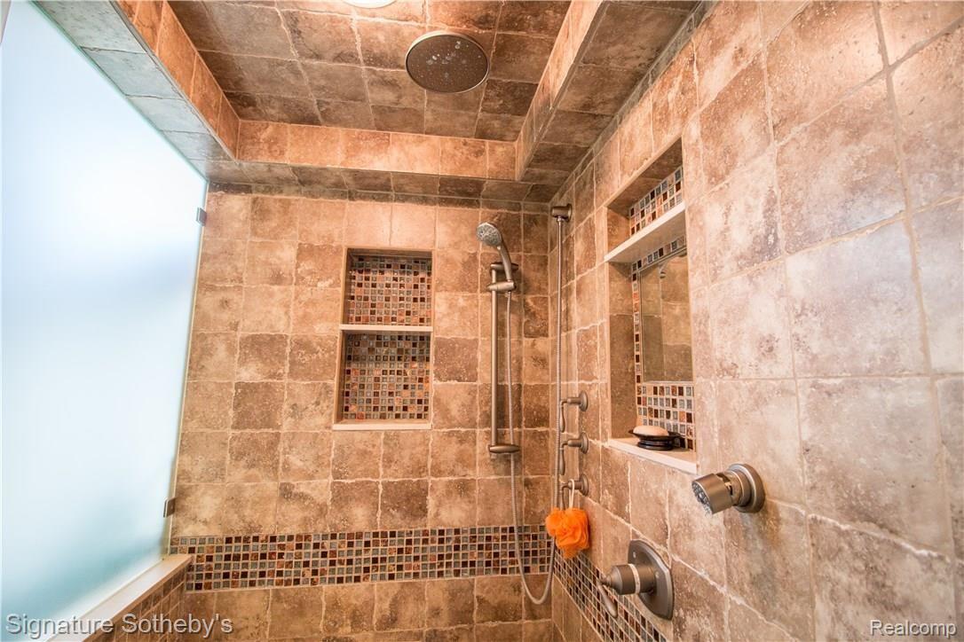 1400 Dockham Road Columbiaville, MI 48421 - Photo 28 of 73 Master Bath Shower