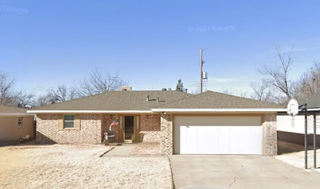 $139,999 | 2613 Comanche Trail, Pampa, TX 79065