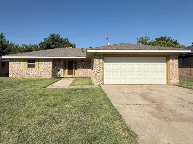 $139,999 | 2613 Comanche Trail, Pampa, TX 79065
