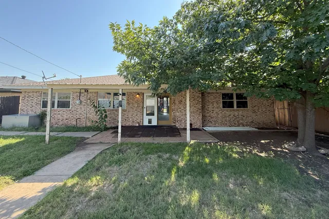 $139,999 | 2613 Comanche Trail, Pampa, TX 79065