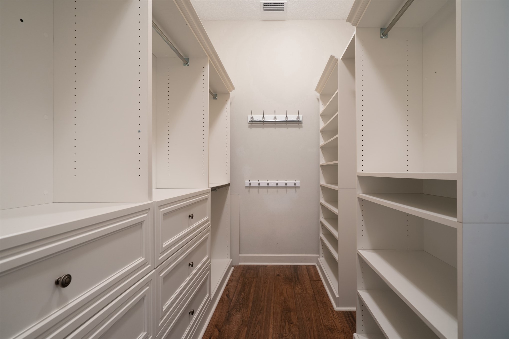 543 Patriots Way Fernandina Beach, FL 32034 - Photo 26 of 47 Master closet