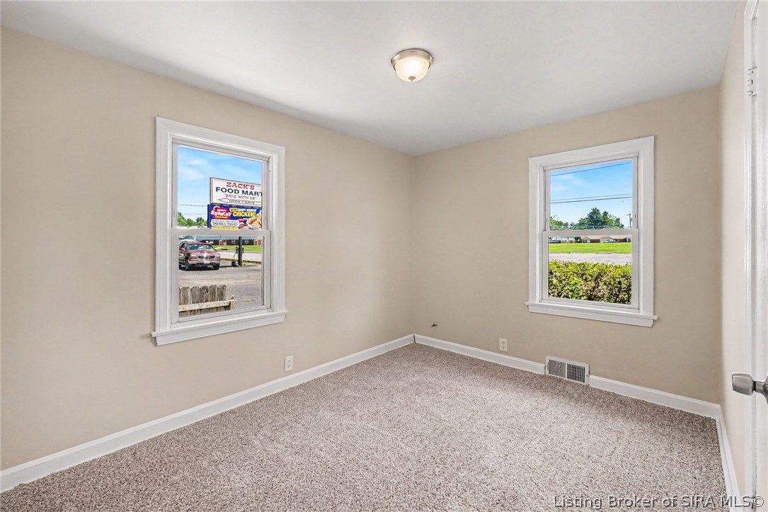 1219 Bono Road New Albany, IN 47150 - Photo 13 of 25