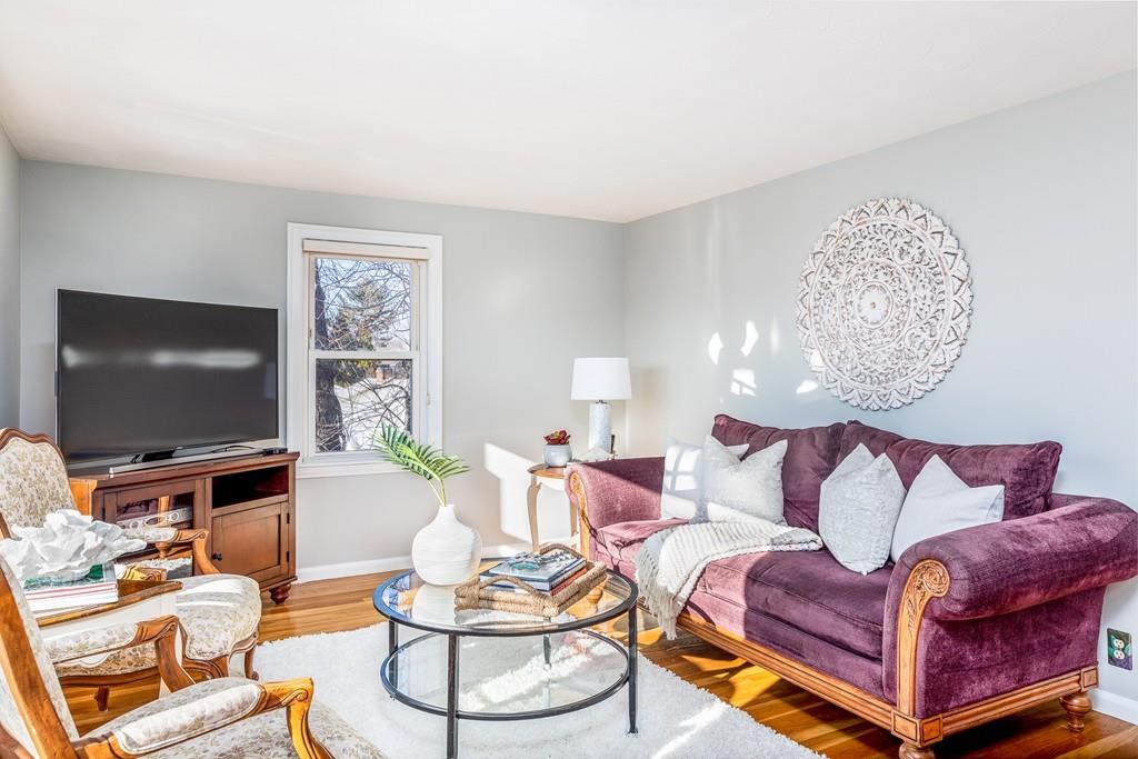 19 Garden Road Marblehead, MA 01945 - Photo 5 of 28