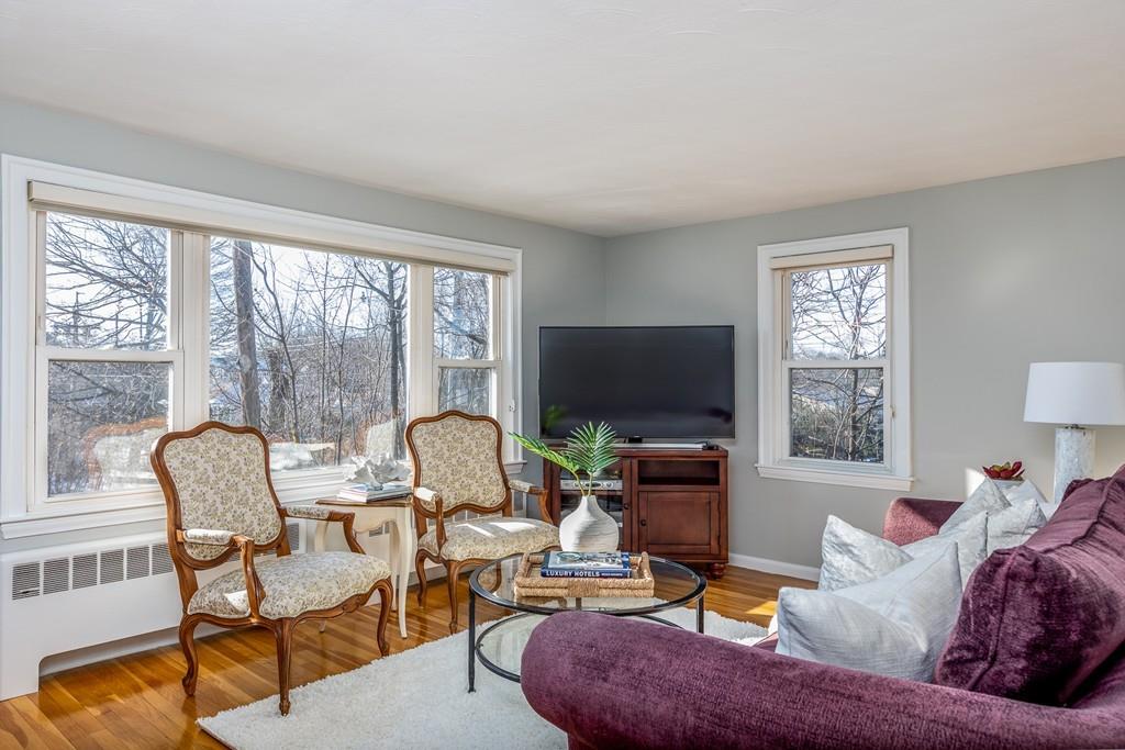 19 Garden Road Marblehead, MA 01945 - Photo 8 of 28