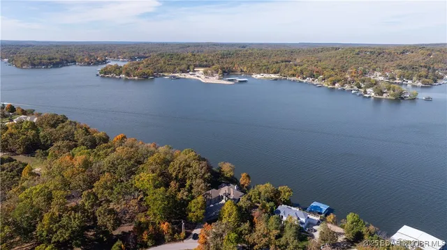 $1,600,000 | 207 Buck Deer Lane, Camdenton, MO 65020