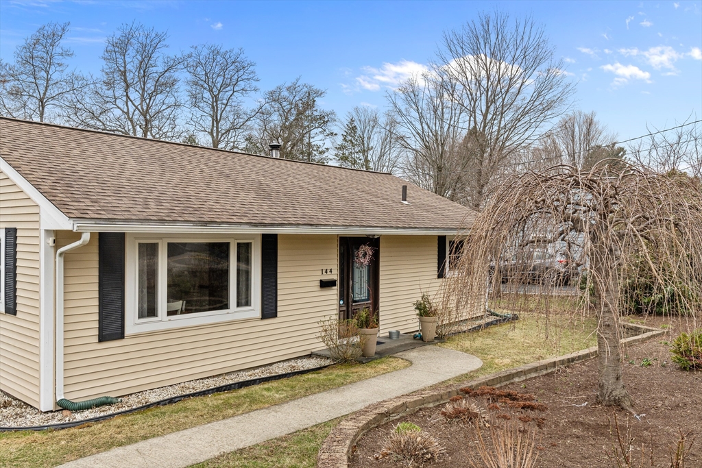 144 Summer Street Framingham, MA 01701 - Photo 2 of 42