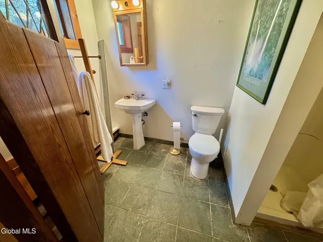 $450,000 | 1633 Upper Turnpike, Whitehall, NY 12887