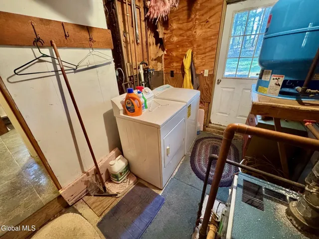 $450,000 | 1633 Upper Turnpike, Whitehall, NY 12887