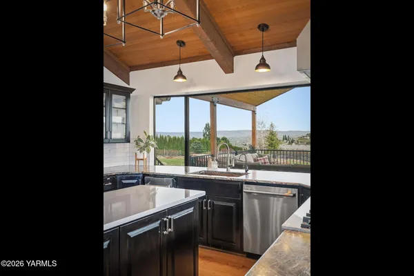 $1,550,000 | 7005 Englewood Avenue, Yakima, WA 98908