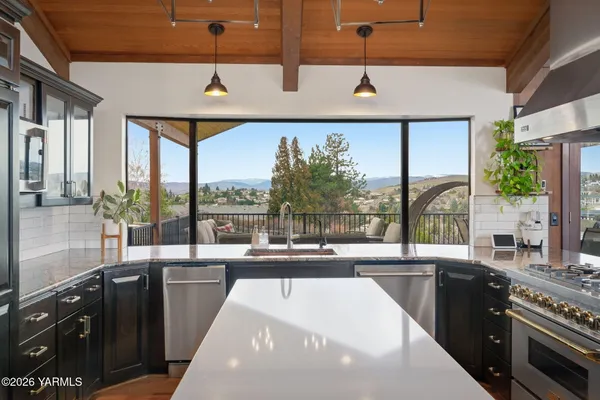 $1,550,000 | 7005 Englewood Avenue, Yakima, WA 98908