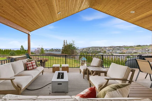 $1,550,000 | 7005 Englewood Avenue, Yakima, WA 98908
